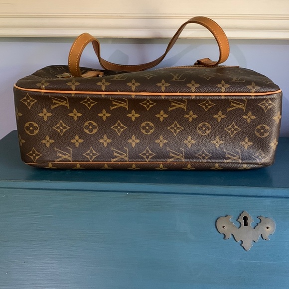 Vintage Louis Vuitton Cite Bag GM Monogram Exterior Pocket Shoulder Bag Roomy - Picture 6 of 15